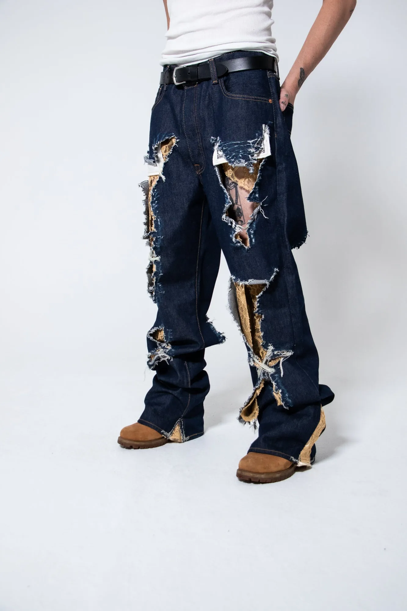 Mediums 1of1 distressed gold laced levy jeans - 38/32