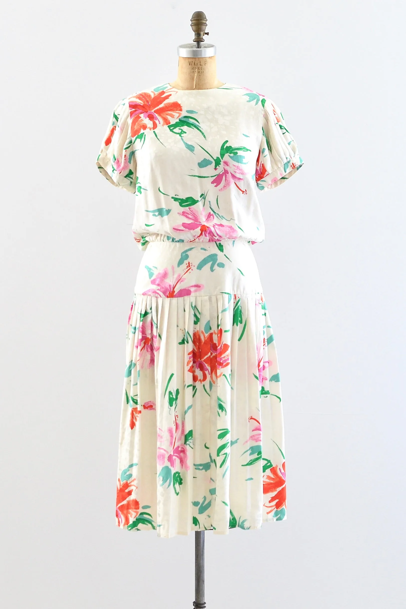 Pleated Sleeve Dress / S