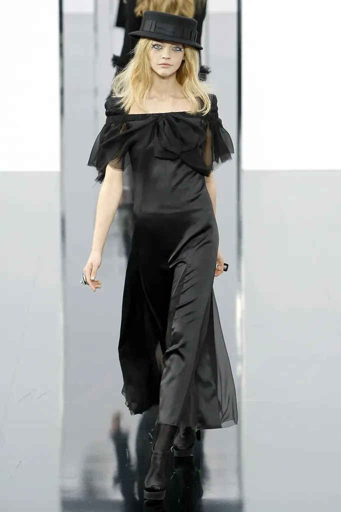 Prettiest Fall 2009 Chanel by Karl Lagerfeld Runway Look 55 Black Silk & Chiffon Dress